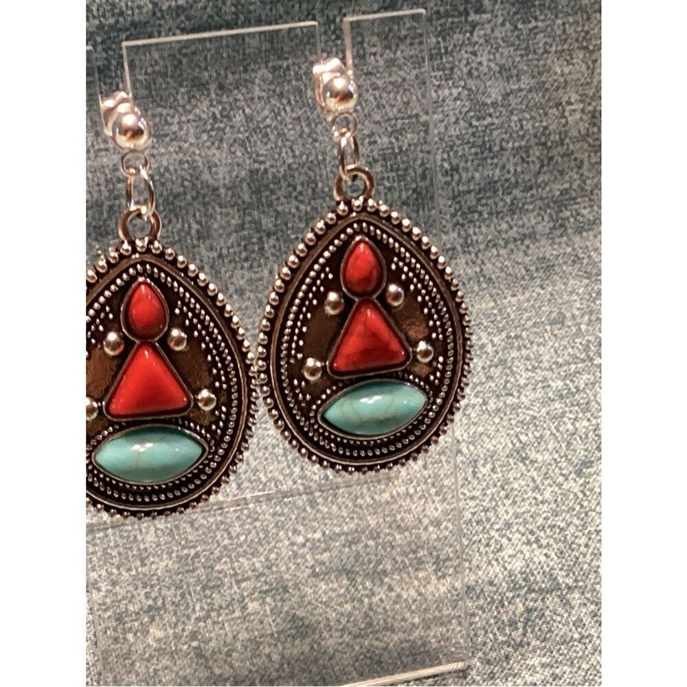NWT. Bohemian Teardrop Dangle Earrings in Faux Coral Red and Faux Turquoise